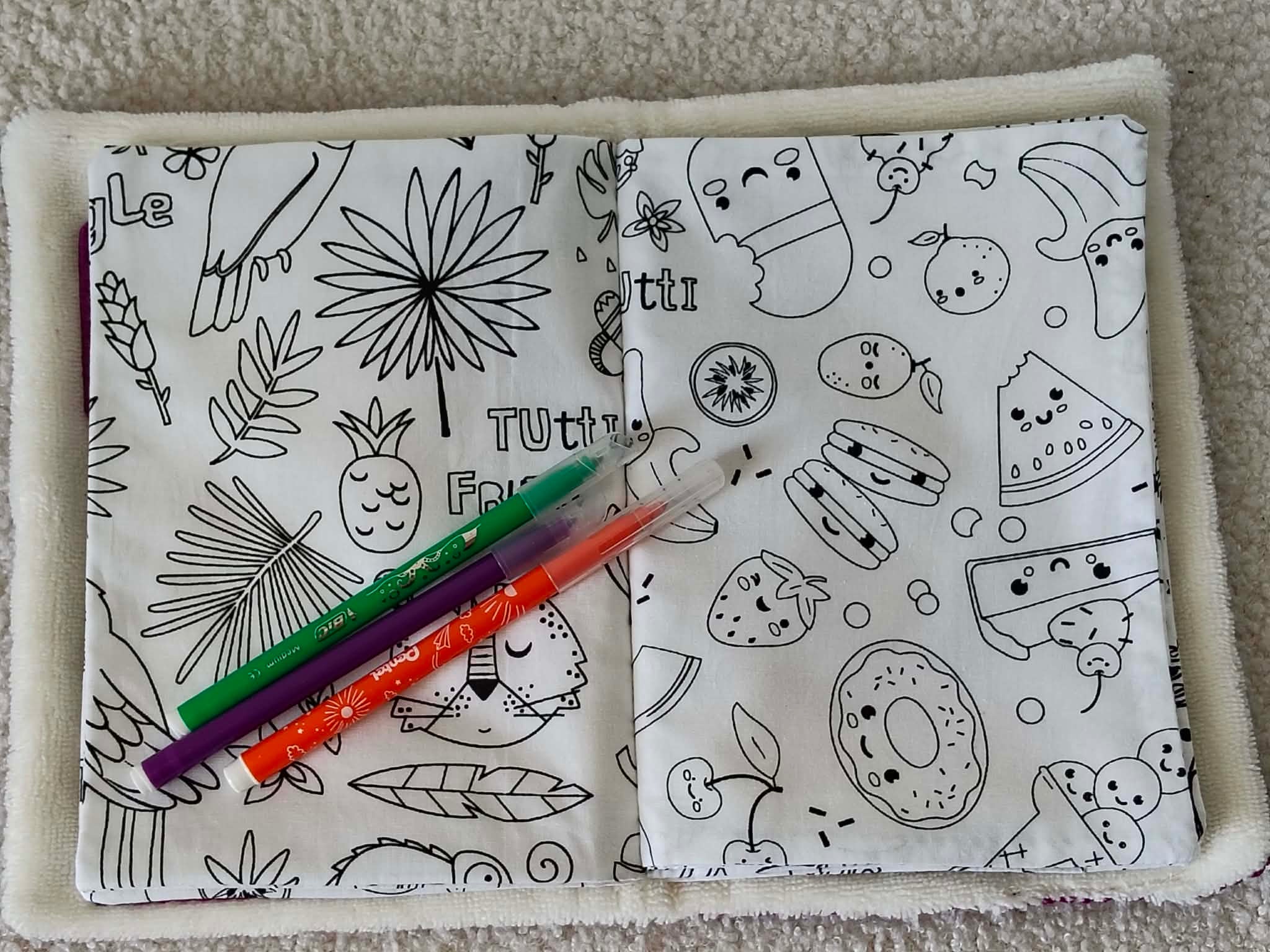 Cahier de coloriage lavable