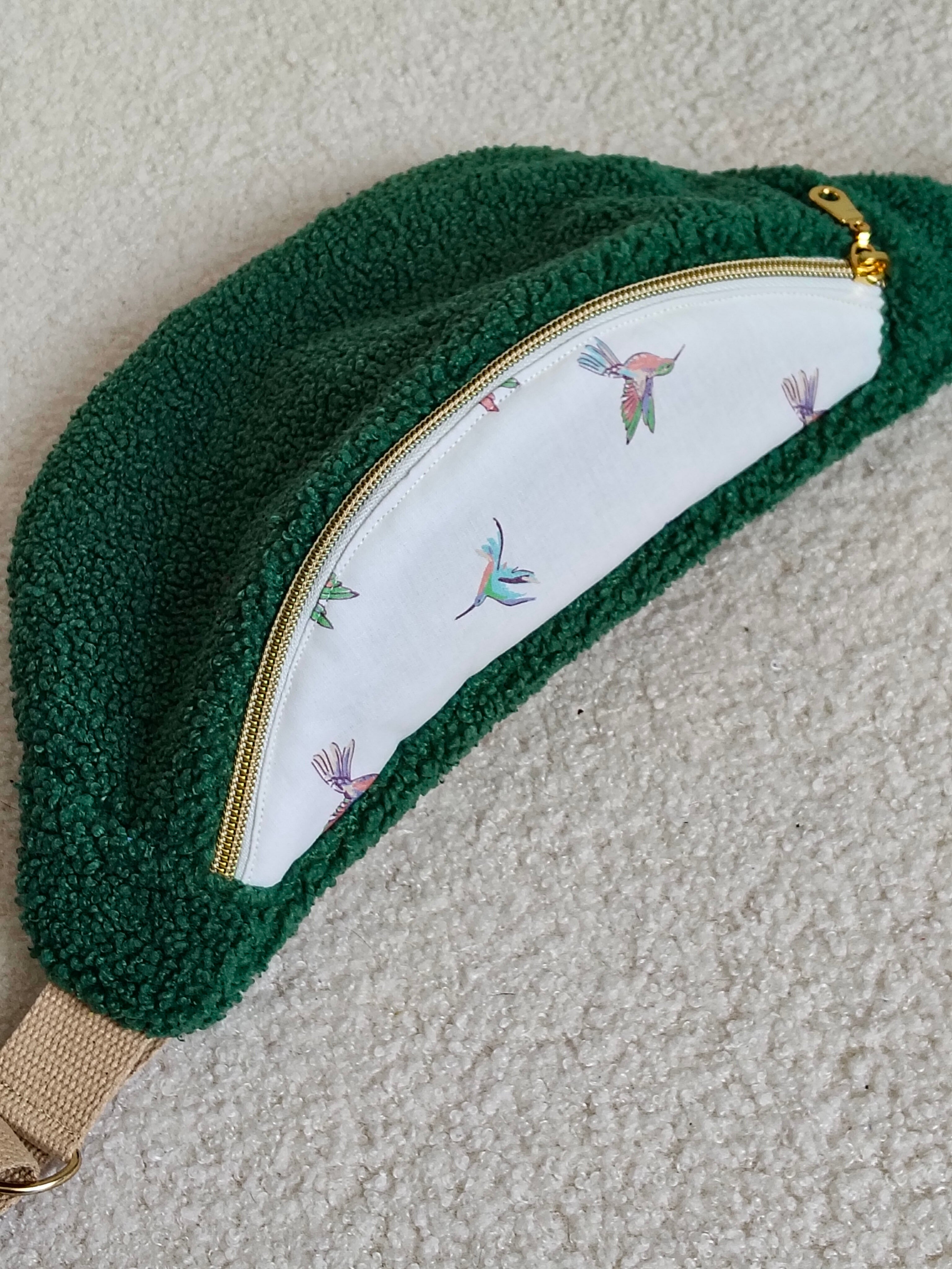 Sac banane en tissu teddy matière toute douce