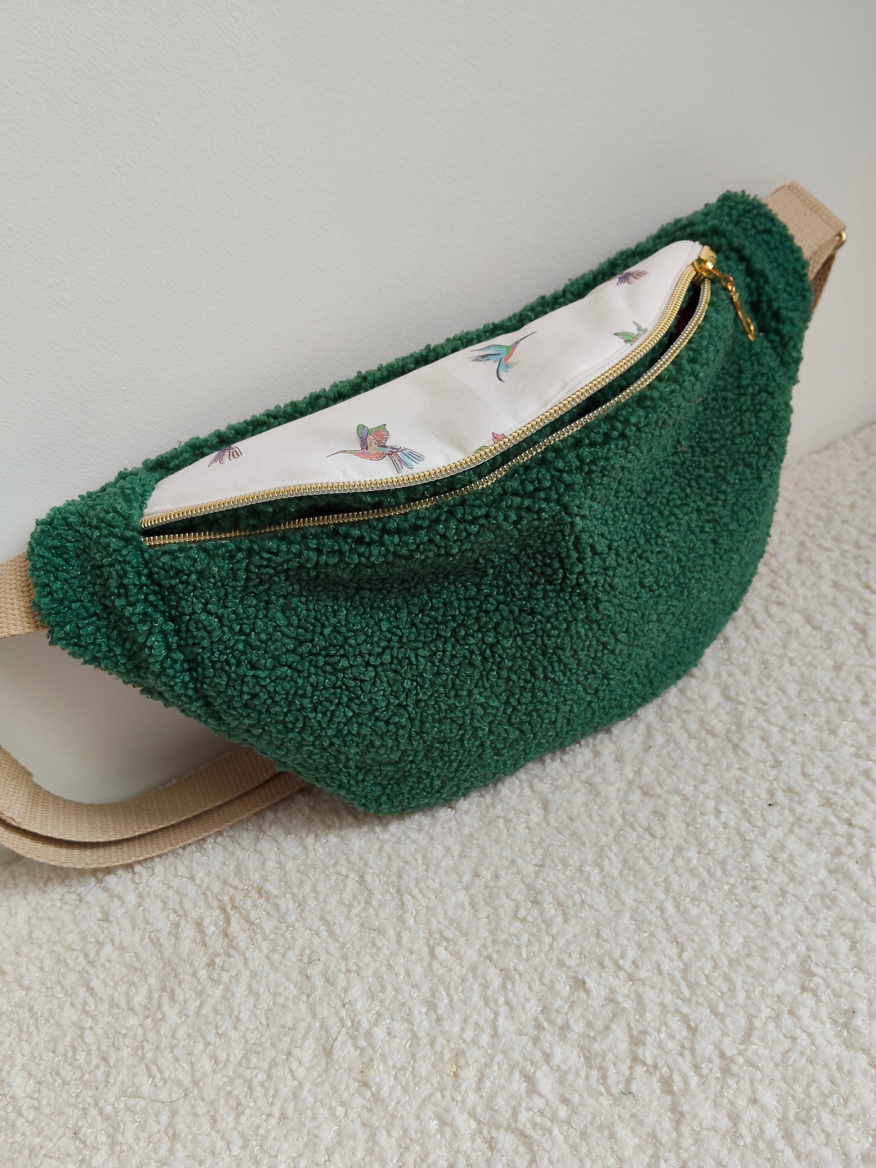 Sac banane en tissu teddy matière toute douce