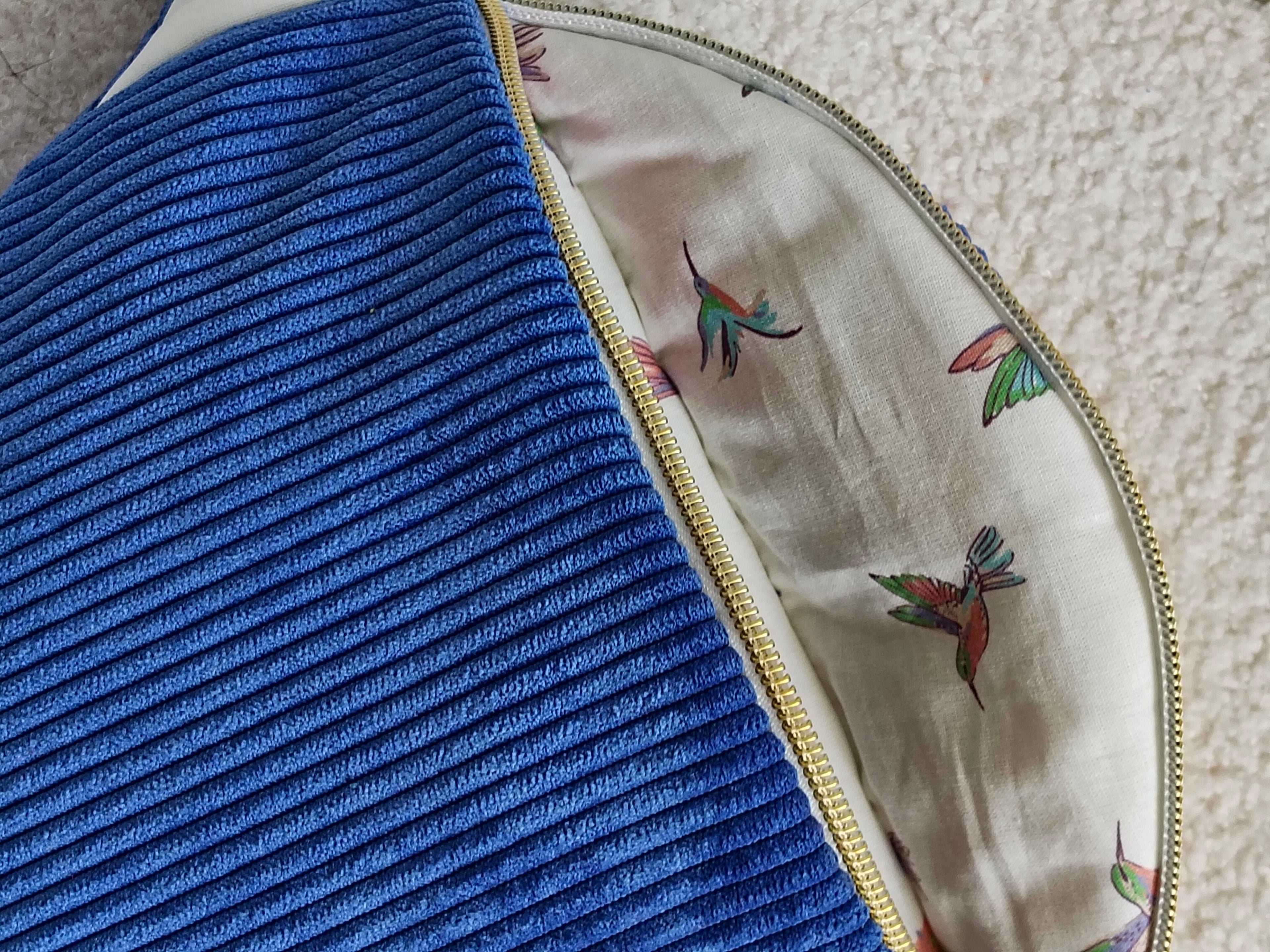 Sac banane en velours bleu